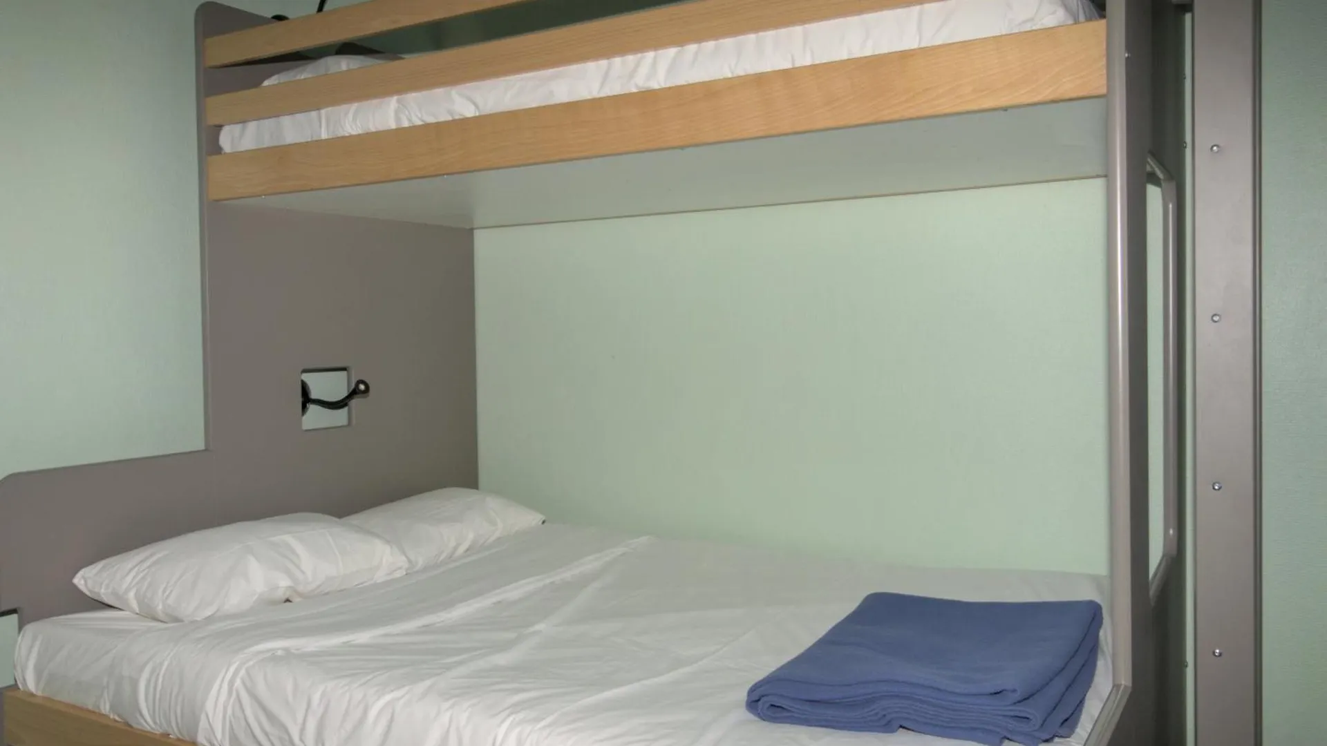 Auberge De Jeunesse Hi Marseille Bois-Luzy 0*,  France