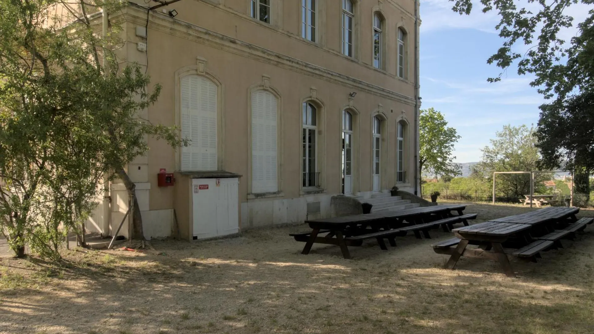 Auberge De Jeunesse Hi Marseille Bois-Luzy France