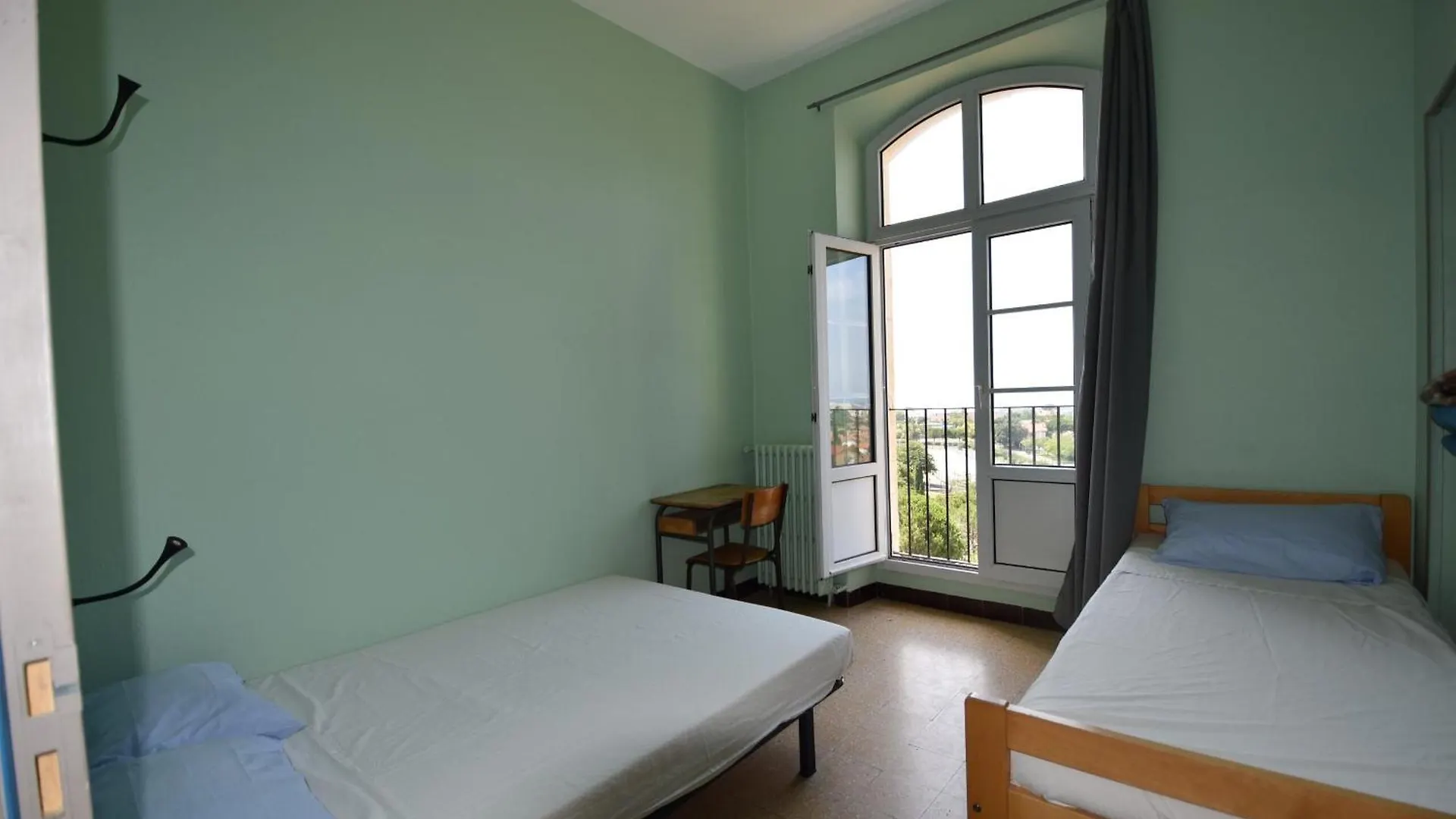 Auberge De Jeunesse Hi Marseille Bois-Luzy 0*,
