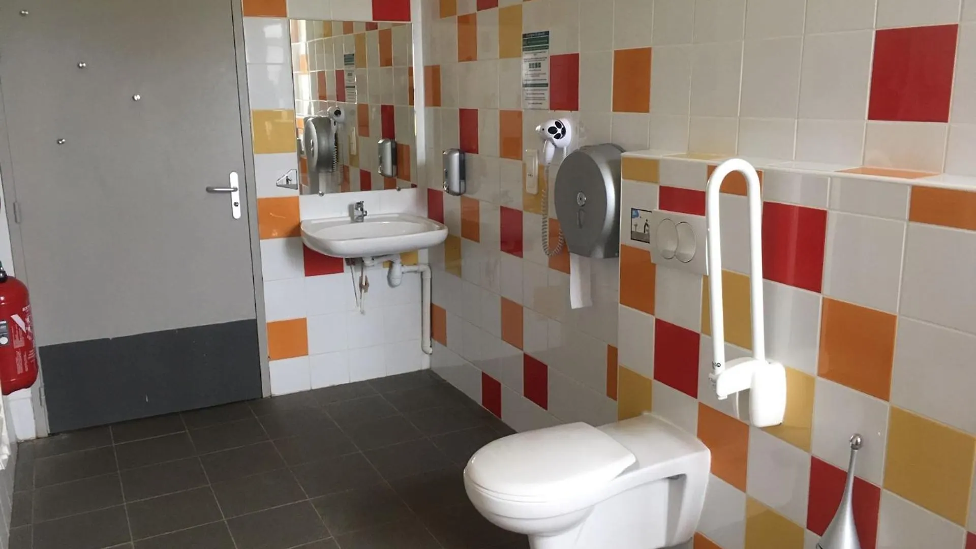 Auberge De Jeunesse Hi Marseille Bois-Luzy 0*,